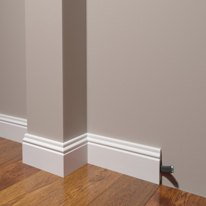 Плинтус напольный Decor Dizayn DD27